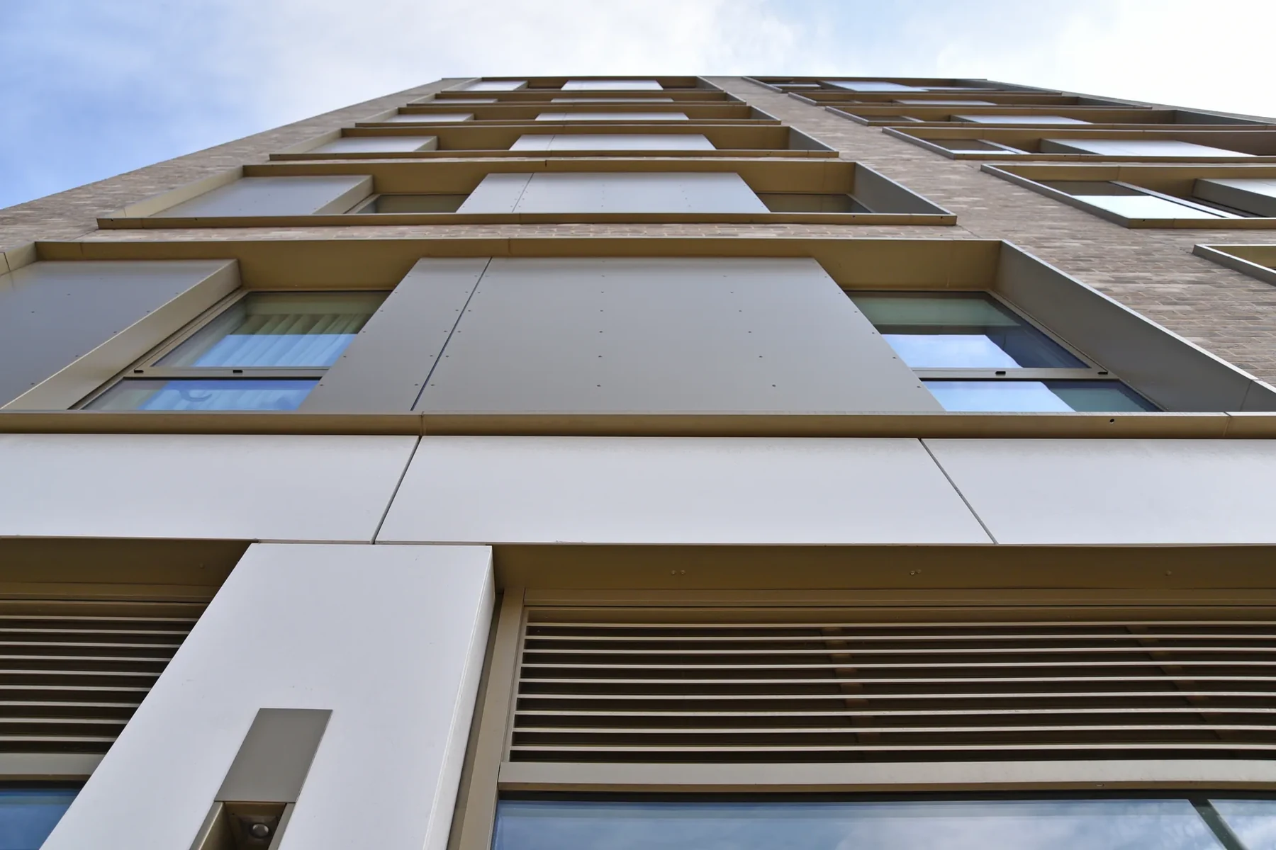 Detal elewacji Thrayle House — projekt Alliance Facades